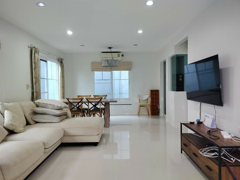 Villaggio Rangsit-Klong 3 : วิลเลจจิโอ รังสิต-คลอง 3, ปทุมธานี, ถนนชลมาร์คพิจารณ์, ลาดสวาย, ลำลูกกา, ปทุมธานี, 180 ตร.ม., บ้านเดี่ยว ขาย, โดย คุณ ธัญญธร แสงเพ็ชร (นก), 500345951 - DDproperty.com