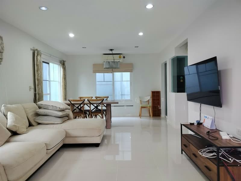 Villaggio Rangsit-Klong 3 : วิลเลจจิโอ รังสิต-คลอง 3, ปทุมธานี, ถนนชลมาร์คพิจารณ์, ลาดสวาย, ลำลูกกา, ปทุมธานี, 180 ตร.ม., บ้านเดี่ยว ขาย, โดย คุณ ธัญญธร แสงเพ็ชร (นก), 500345951 - DDproperty.com