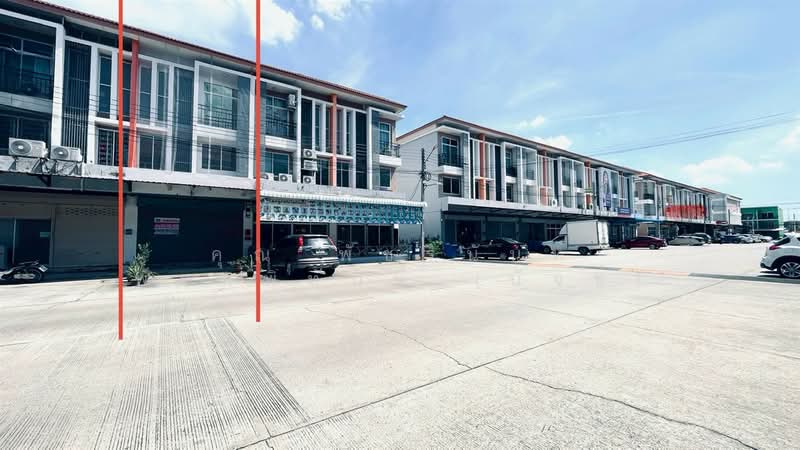 I Leaf Town Lumlukka Klong 3, Pathum Thani, Lam Luk Ka, Pathum Thani, 2 Bedrooms, 166 sqm, Townhouse For Sale, by คุณ พัชรนันท์ พรมพิทักษ์ (นัจข์), 500345958 - DDproperty.com