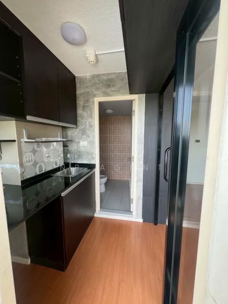 Lumpini Condo Town Romklao-Suvarnabhumi : ลุมพินี คอนโดทาวน์ ร่มเกล้า - สุวรรณภูมิ, กรุงเทพ, ถนนร่มเกล้า 1, คลองสามประเวศ, ลาดกระบัง, กรุงเทพ, 43 ตร.ม., คอนโด ขาย, โดย NR AGENT, 500345988 - DDproperty.com