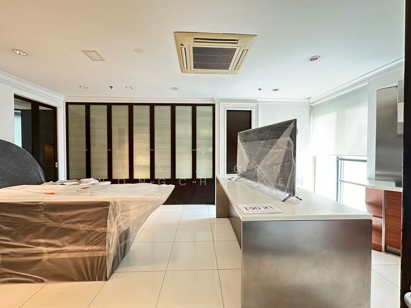 The Lakes, Bangkok, 123 Ratchadaphisek Road, Khlong Toei, Bangkok, 3 Bedrooms, 414 sqm, Condo For Sale, by Thanaporn Wongcharoen, 500346007 - DDproperty.com