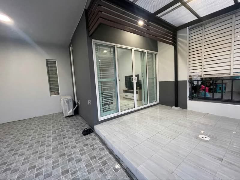 The Colors Leisure Bangna Km.8, Samut Prakan, Soi along the Bang Phli - Suksawat Expressway, Bangphli Yai, Bang Plee, Samut Prakan, 3 Bedrooms, 102 sqm, Townhouse For Sale, by NR AGENT, 500346014 - DDproperty.com