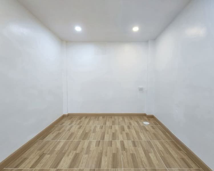 BUSSARIN BANGBUATHONG, Nonthaburi, Phimonrat, Bang Bua Thong, Nonthaburi, 4 Bedrooms, 101 sqm, Townhouse For Sale, by NR AGENT, 500346016 - DDproperty.com