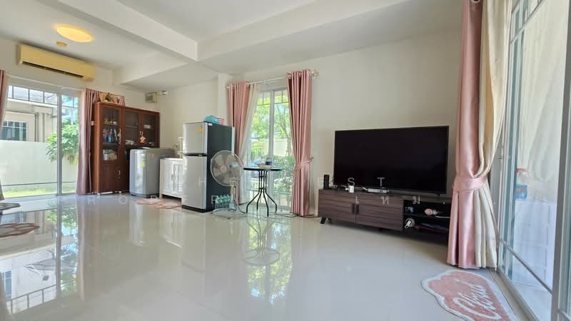 Villaggio Bangna-Theparak : วิลลาจจิโอ บางนา-เทพารักษ์, สมุทรปราการ, ถนนไม่มีชื่อ, บางพลีใหญ่, บางพลี, สมุทรปราการ, 100 ตร.ม., ทาวน์เฮ้าส์ ขาย, โดย The Best Property เหมยหลิง, 500346035 - DDproperty.com