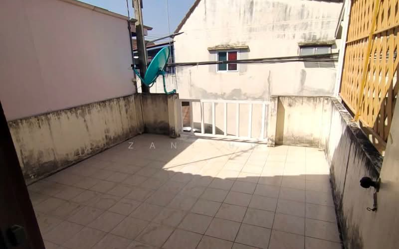 CYP214 2-Story Townhouse, Thammarat Village For Sale: 📍Don Hua Lo, Mueang Chonburi, Chon Buri (Pattaya), Don Hualo, Muang Chon Buri, Chon Buri (Pattaya), 2 Bedrooms, 120 sqm, Townhouse For Sale, by Zani ษณิ, 500346059 - DDproperty.com