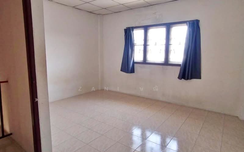 CYP214 2-Story Townhouse, Thammarat Village For Sale: 📍Don Hua Lo, Mueang Chonburi, Chon Buri (Pattaya), Don Hualo, Muang Chon Buri, Chon Buri (Pattaya), 2 Bedrooms, 120 sqm, Townhouse For Sale, by Zani ษณิ, 500346059 - DDproperty.com