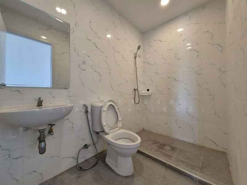 บียอนด์ ทาวน์ ลาดหลุมแก้ว (Beyond Town Latlumkaew), Pathum Thani, ถนนปทุมธานี-บางเลน, Ra Haeng, Lat Lum Kaeo, Pathum Thani, 2 Bedrooms, 90 sqm, Townhouse For Sale, by คุณ ธรรมธัส แก้วศรีพจน์ (ซันนี่), 500346190 - DDproperty.com