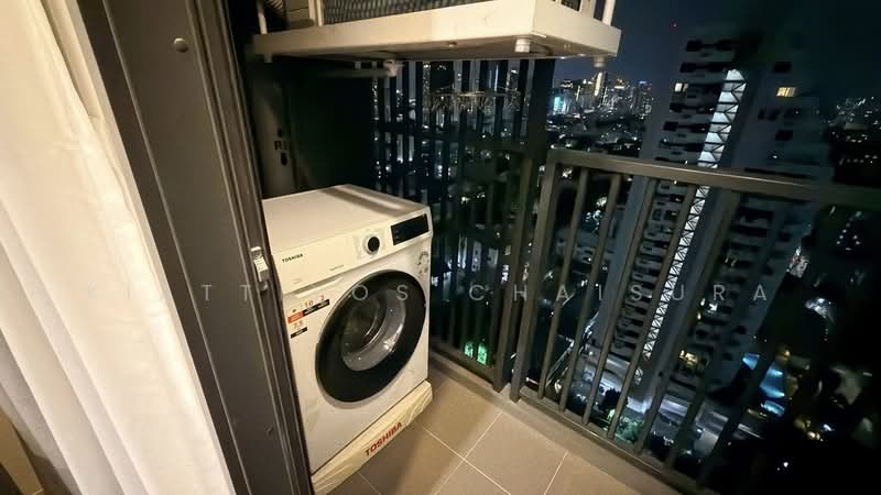 The Base Phetchaburi-Thonglor, Bangkok, Phetchaburi Rd, Bang Kapi, Huai Khwang, Bangkok, 1 Bedroom, 33 sqm, Condo For Rent, by Kiattiyos Chaisura, 500346196 - DDproperty.com
