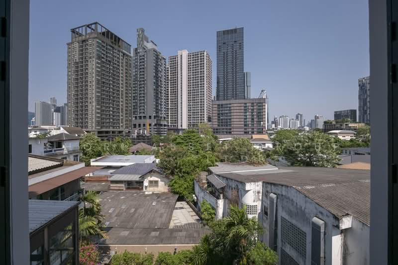 Via 34, Bangkok, 15 Soi Sukhumvit 34, Khong Tan, Khlong Toei, Bangkok, 2 Bedrooms, 94 sqm, Condo For Rent, by Shori Asset Group Co., Ltd., 500346219 - DDproperty.com