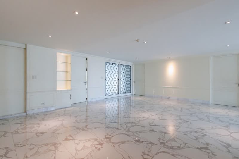 Wattana Heights, Bangkok, Sukhumvit Road, Khlongtoei Nua, Watthana, Bangkok, 4 Bedrooms, 336 sqm, Condo For Rent, by Property Fit, 500346283 - DDproperty.com