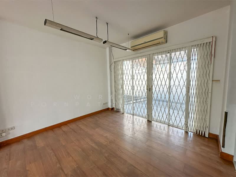BIZTOWN LADPRAW 79/1 HOME OFFICE, Bangkok, ลาดพร้าว, Khlong Chaokhun Sing, Wang Thonglang, Bangkok, , 260 sqm, Shophouse For Sale, by Worazett pornpatpulkasaim, 500346303 - DDproperty.com