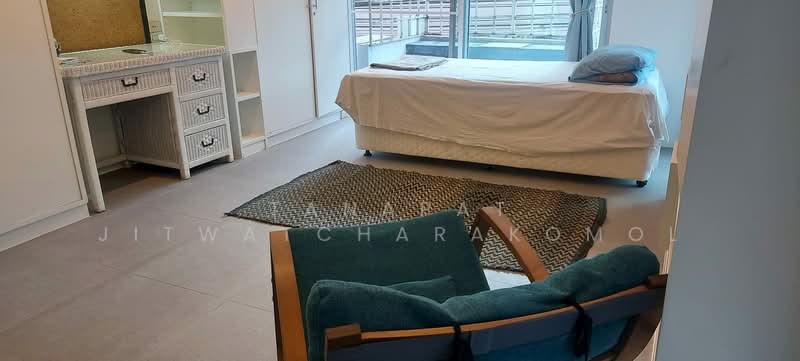 Siam Penthouse 2 Condominium : สยาม เพนท์เฮาส์ 2 คอนโดมิเนียม, กรุงเทพ, 72 ซอยสาทร 1 ถนนสาทร, ทุ่งมหาเมฆ, สาทร, กรุงเทพ, 175 ตร.ม., คอนโด ให้เช่า, โดย Tanapat Jitwatcharakomol, 500346325 - DDproperty.com