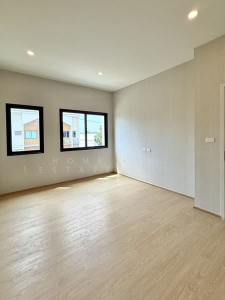 PLEX Onnut - Wongwaen, Bangkok, Sukhaphiban 2 Road, Dok Mai, Prawet, Bangkok, 3 Bedrooms, 150 sqm, Townhouse For Sale, by HOME Real Estate Service, 500346329 - DDproperty.com
