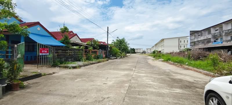 บ้านเดี่ยวพระพรหม นครศรีธรรมราช, Nakhon Si Thammarat, Thai Sam Phao, Phra Phrom, Nakhon Si Thammarat, 2 Bedrooms, 100 sqm, Single Detached House For Sale, by The Best Property พริก, 500346354 - DDproperty.com