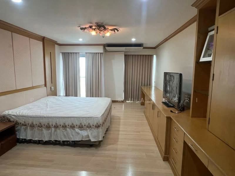 Silom Suite, Bangkok, Soi Sathorn 12, Sathorn Road, Silom, Bang Rak, Bangkok, 3 Bedrooms, 110 sqm, Condo For Rent, by Phoom Imruangsri, 500346357 - DDproperty.com