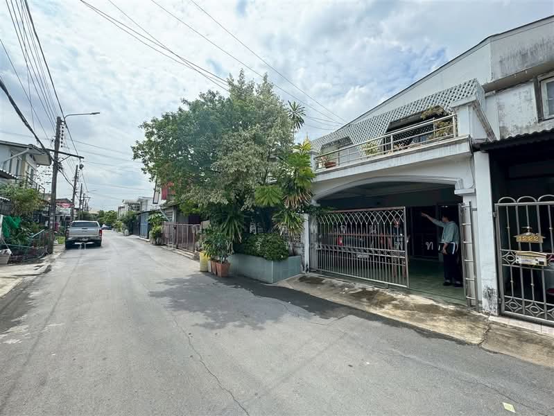 รามอินทรานิเวศน์ ซอยรามอินทรา67, Bangkok, ถนนรามอินทรา, Tha Rang, Bang Khen, Bangkok, 2 Bedrooms, 130 sqm, Semi-Detached House (Twin House) For Sale, by คุณ คติพจน์ ภัทรธนทรัพย์ (พีท), 500346362 - DDproperty.com