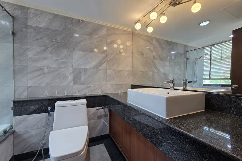 Lake Avenue Sukhumvit 16, Bangkok, Soi Sammitr Sukhumvit Road, Khlong Tan Nua, Watthana, Bangkok, 2 Bedrooms, 113 sqm, Condo For Sale, by Ailada Ngamsri, 500346384 - DDproperty.com