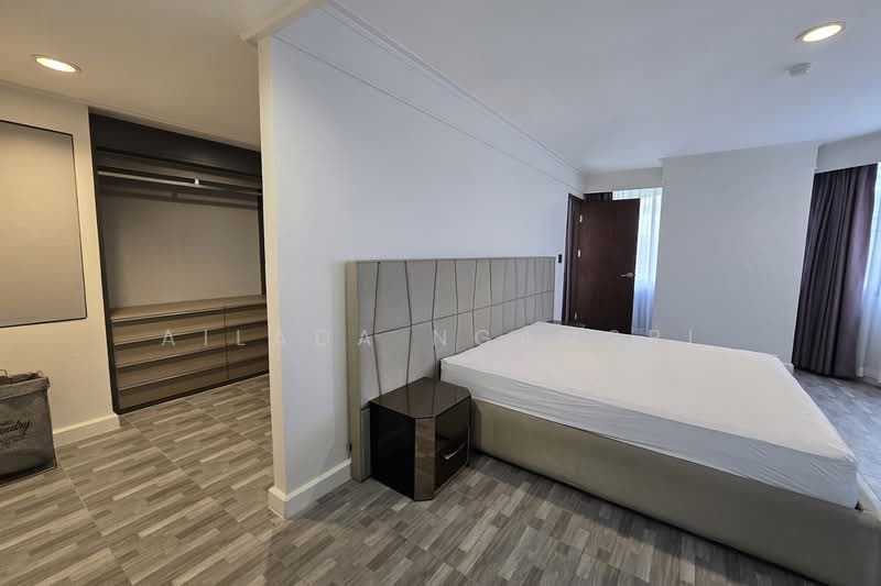 Lake Avenue Sukhumvit 16, Bangkok, Soi Sammitr Sukhumvit Road, Khlong Tan Nua, Watthana, Bangkok, 2 Bedrooms, 113 sqm, Condo For Sale, by Ailada Ngamsri, 500346384 - DDproperty.com
