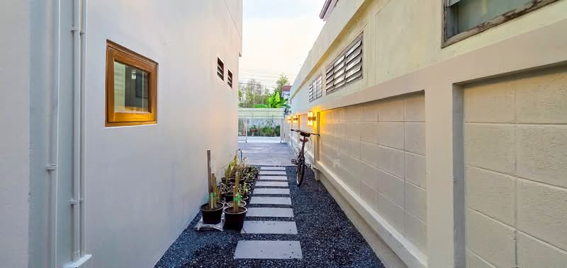 Chonlada Bangbuathong, Nonthaburi, Bang Kruai - Sai Noi Road, Bang Bua Thong, Nonthaburi, 3 Bedrooms, 140 sqm, Single Detached House For Sale, by คุณพงศ์, 500346426 - DDproperty.com