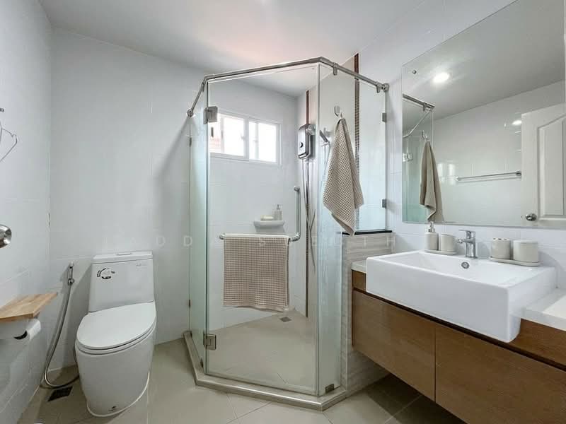 Passorn Prestige Pinklao-Phetkasem, Nakhon Pathom, Phutthamonthon Sai 4 Road, Krathum Lom, Sam Phran, Nakhon Pathom, 3 Bedrooms, 180 sqm, Single Detached House For Sale, by Ladda Suebthai, 500346476 - DDproperty.com