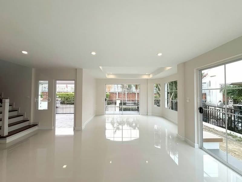 Mantana Pinklao-Rama 5, Nonthaburi, Nakhon In Road, Bang Khun Kong, Bang Kruai, Nonthaburi, 3 Bedrooms, 170 sqm, Single Detached House For Sale, by HOME Real Estate Service, 500346572 - DDproperty.com