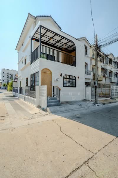 บ้านกลางเมืองพระราม 9, Bangkok, Suan Luang, Bangkok, 4 Bedrooms, 180 sqm, Townhouse For Sale, by Angsanaporn D, 500346577 - DDproperty.com