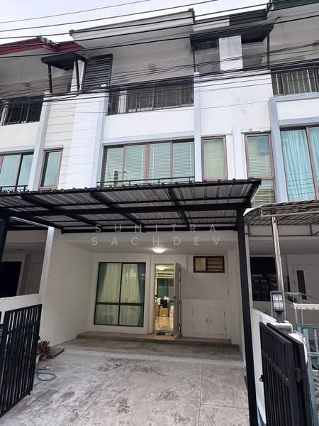 The Private Sukhumvit-Bangchak : เดอะ ไพรเวท สุขุมวิท - บางจาก, กรุงเทพ, 88 ซอย สุขุมวิท 97/1, บางจาก, พระโขนง, กรุงเทพ, 180 ตร.ม., ทาวน์เฮ้าส์ ให้เช่า, โดย Sunitra Sachdev, 500346624 - DDproperty.com
