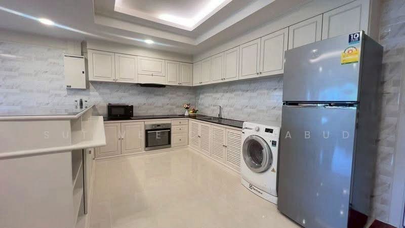 M Towers, Bangkok, Soi Sukhumvit 35, Khlong Tan Nua, Watthana, Bangkok, 2 Bedrooms, 150 sqm, Apartment For Rent, by Sutavee Chonlabud, 500346651 - DDproperty.com