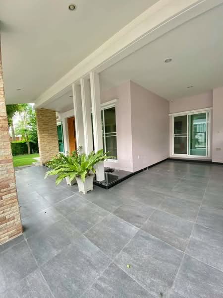 Luxury 4BR Grand Bangkok Boulevard Ramintra House | 314 sqm Family Home, Bangkok, Khan Na Yao, Bangkok, 4 Bedrooms, 314 sqm, Single Detached House For Sale, by Fazwaz (Thailand) Co., Ltd., 500346660 - DDproperty.com