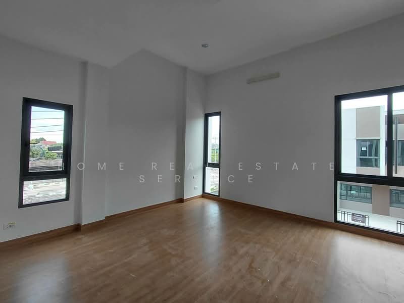 Baan Klang Mueng The Edition Pinklao-Borom 2, Bangkok, Suan Phak Road, Taling Chan, Bangkok, 4 Bedrooms, 200 sqm, Semi-Detached House (Twin House) For Sale, by HOME Real Estate Service, 500346731 - DDproperty.com
