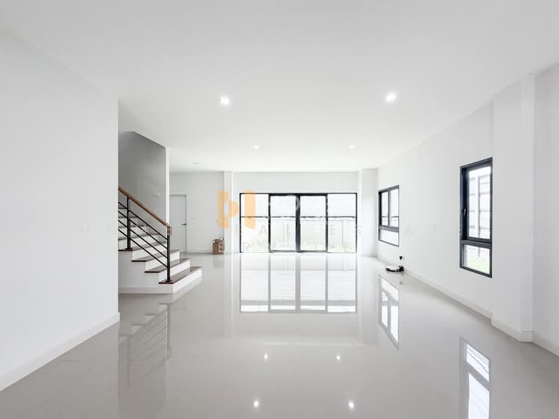 Baan Klang Mueng The Edition Pinklao-Borom 2, Bangkok, Suan Phak Road, Taling Chan, Bangkok, 4 Bedrooms, 200 sqm, Semi-Detached House (Twin House) For Sale, by HOME Real Estate Service, 500346731 - DDproperty.com