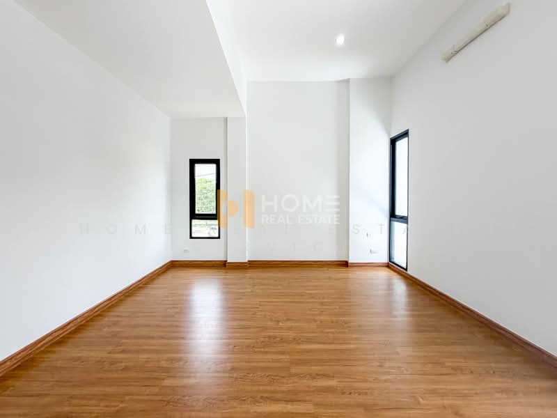Baan Klang Mueng The Edition Pinklao-Borom 2, Bangkok, Suan Phak Road, Taling Chan, Bangkok, 4 Bedrooms, 200 sqm, Semi-Detached House (Twin House) For Sale, by HOME Real Estate Service, 500346731 - DDproperty.com