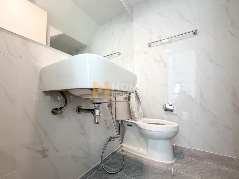 Baan Klang Mueng The Edition Pinklao-Borom 2, Bangkok, Suan Phak Road, Taling Chan, Bangkok, 4 Bedrooms, 200 sqm, Semi-Detached House (Twin House) For Sale, by HOME Real Estate Service, 500346731 - DDproperty.com