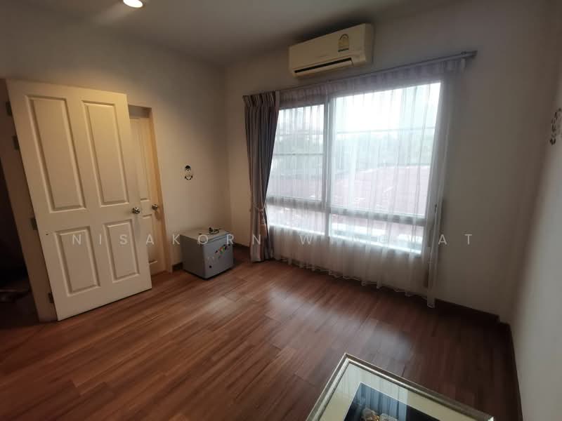 4-BR Townhouse, Bangkok, Bang Pong Pang, Yan Nawa, Bangkok, 4 Bedrooms, 296 sqm, Townhouse For Rent, by Nisakorn Wingwat, 500346850 - DDproperty.com