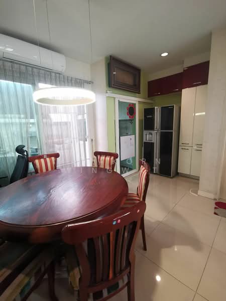4-BR Townhouse, Bangkok, Bang Pong Pang, Yan Nawa, Bangkok, 4 Bedrooms, 296 sqm, Townhouse For Rent, by Nisakorn Wingwat, 500346850 - DDproperty.com