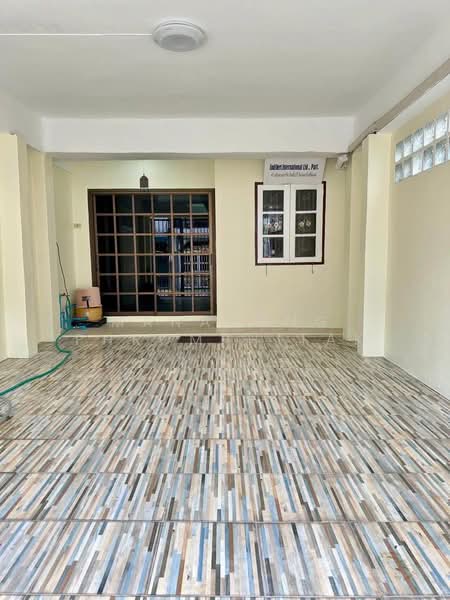 3-BR Townhouse, Bangkok, Suan Luang, Bangkok, 3 Bedrooms, 150 sqm, Townhouse For Rent, by Manapong Phromphitak, 500346908 - DDproperty.com