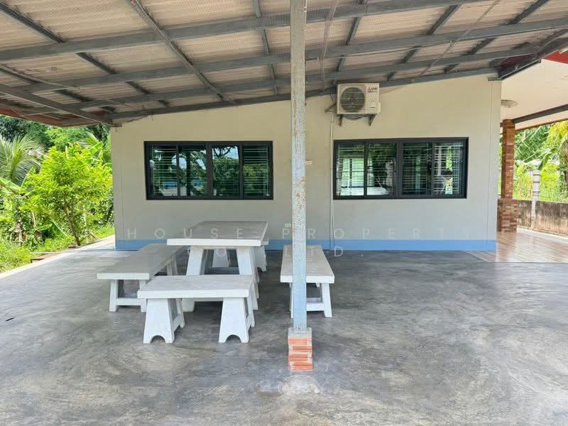 Land with existing buildings for sale in Huai Yai Phrom - Na Phrao, Sriracha, Chon Buri (Pattaya), Bang Phra, Si Racha, Chon Buri (Pattaya), , 800 sqm, Land For Sale, by A House Property Co.,Ltd., 500346919 - DDproperty.com