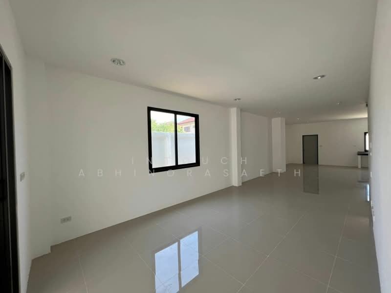 บ้าน 3-ห้องนอน, กรุงเทพ, ทวีวัฒนา, กรุงเทพ, 240 ตร.ม., บ้านเดี่ยว ขาย, โดย Intouch Abhinorasaeth, 500346956 - DDproperty.com