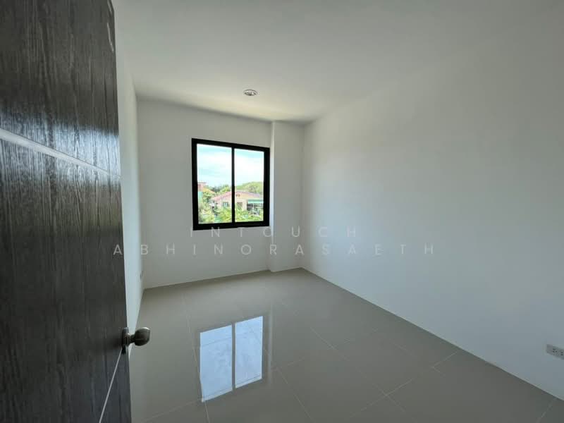 บ้าน 3-ห้องนอน, กรุงเทพ, ทวีวัฒนา, กรุงเทพ, 240 ตร.ม., บ้านเดี่ยว ขาย, โดย Intouch Abhinorasaeth, 500346956 - DDproperty.com