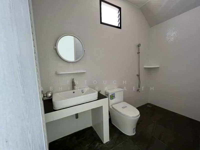 3-BR House, Bangkok, Thawi Watthana, Bangkok, 3 Bedrooms, 240 sqm, Single Detached House For Sale, by Intouch Abhinorasaeth, 500346956 - DDproperty.com
