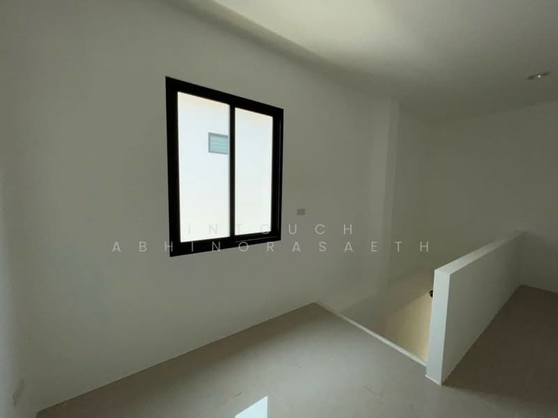 บ้าน 3-ห้องนอน, กรุงเทพ, ทวีวัฒนา, กรุงเทพ, 240 ตร.ม., บ้านเดี่ยว ขาย, โดย Intouch Abhinorasaeth, 500346956 - DDproperty.com