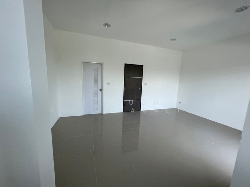 3-BR House, Bangkok, Thawi Watthana, Bangkok, 3 Bedrooms, 240 sqm, Single Detached House For Sale, by Intouch Abhinorasaeth, 500346956 - DDproperty.com