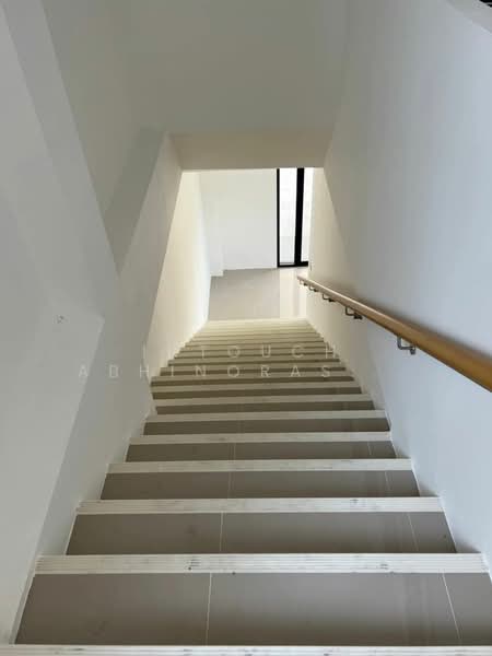 3-BR House, Bangkok, Thawi Watthana, Bangkok, 3 Bedrooms, 240 sqm, Single Detached House For Sale, by Intouch Abhinorasaeth, 500346956 - DDproperty.com