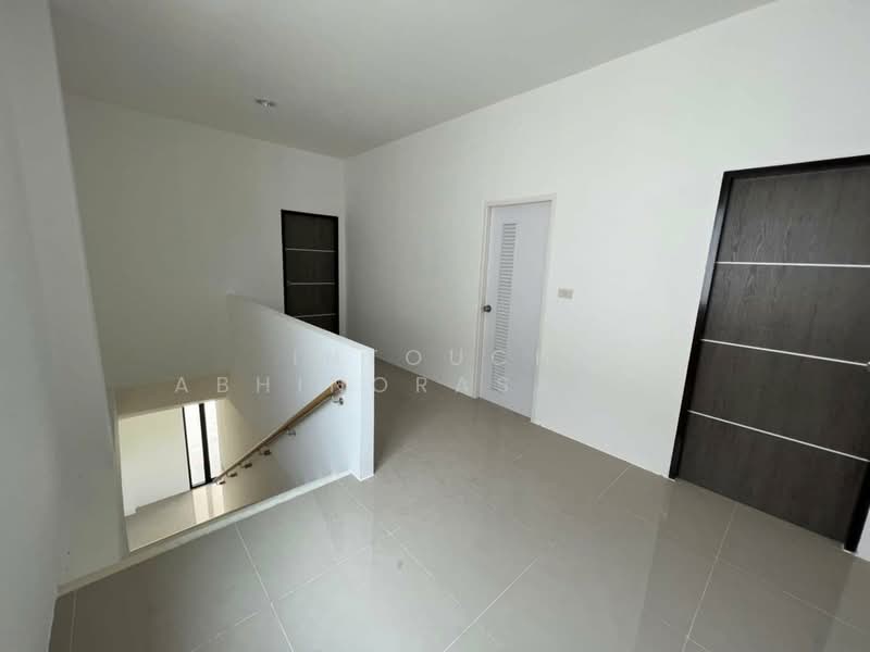 3-BR House, Bangkok, Thawi Watthana, Bangkok, 3 Bedrooms, 240 sqm, Single Detached House For Sale, by Intouch Abhinorasaeth, 500346956 - DDproperty.com