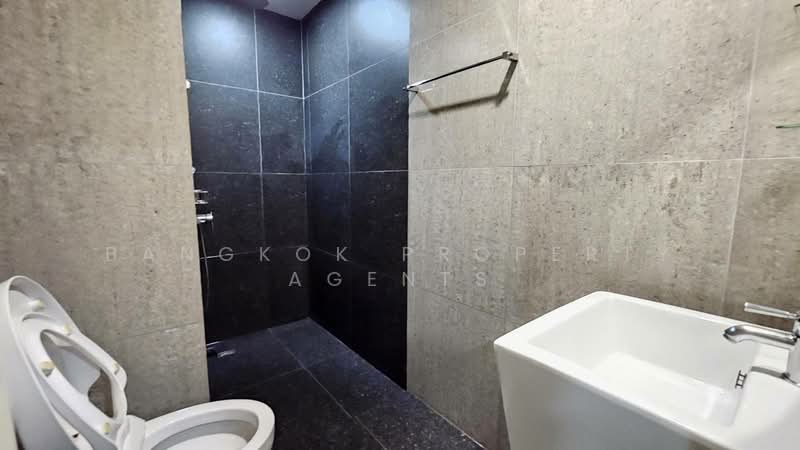 Qube Suites Sukhumvit 46, Bangkok, 30 Sukhumvit Road, Phra Kanong, Khlong Toei, Bangkok, 2 Bedrooms, 60 sqm, Condo For Rent, by BANGKOK PROPERTY AGENTS, 500347007 - DDproperty.com