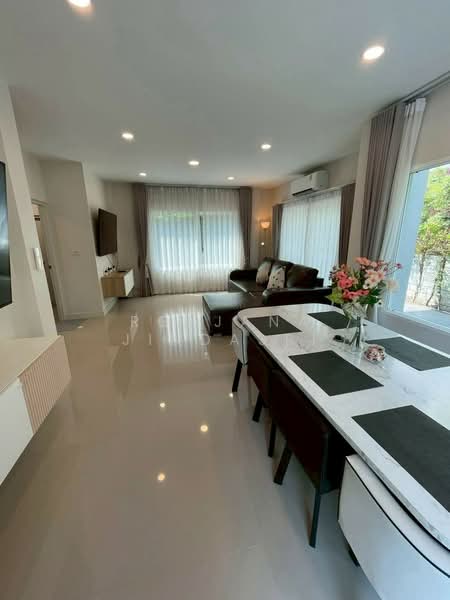 Centro Bangna-Wongwean, Bangkok, Kanchanaphisek Road, Dok Mai, Prawet, Bangkok, 4 Bedrooms, 200 sqm, Single Detached House For Rent, by Rojjana Jindasri, 500347047 - DDproperty.com