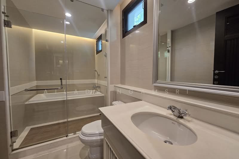 Baan Sukhumvit 18, Bangkok, Khlong Toei, Bangkok, 5 Bedrooms, 455 sqm, Single Detached House For Rent, by Ailada Ngamsri, 500347050 - DDproperty.com