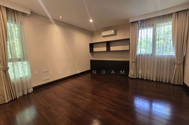 Baan Sukhumvit 18, Bangkok, Khlong Toei, Bangkok, 5 Bedrooms, 455 sqm, Single Detached House For Rent, by Ailada Ngamsri, 500347050 - DDproperty.com
