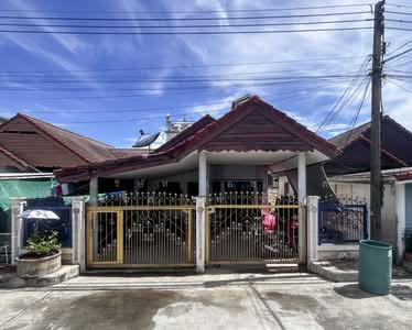 ขาย - ที่ดินพร้อมสิ่งปลูกสร้าง 2 ชั้น หมู่บ้าน รัตนโกสินทร์ 200 ปี ธัญบุรี, ปทุมธานี