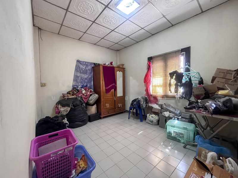 Land with buildings Pathum Thani, Pathum Thani, Prachathipat, Thanyaburi, Pathum Thani, 5 Bedrooms, 140 sqm, Single Detached House For Sale, by บริษัท เอชแอล แอสเซท จำกัด, 500347061 - DDproperty.com
